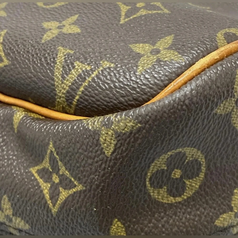 Louis Vuitton Bag - Picture 4 of 16